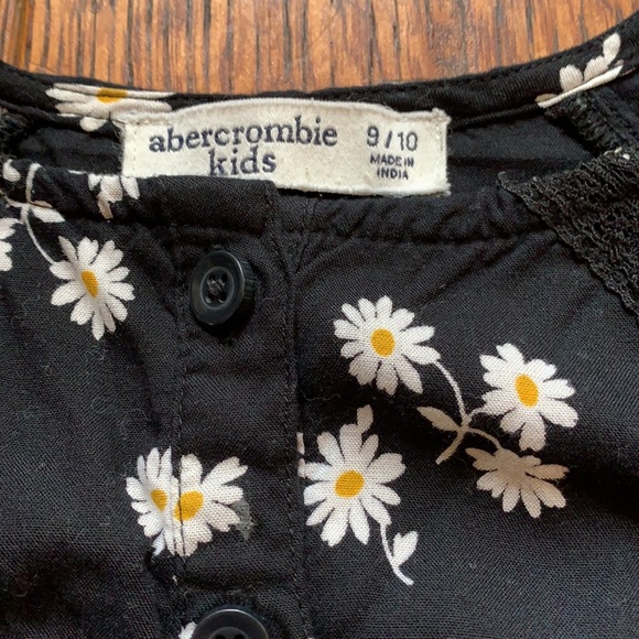 VGUC romper - Picture 2 of 3